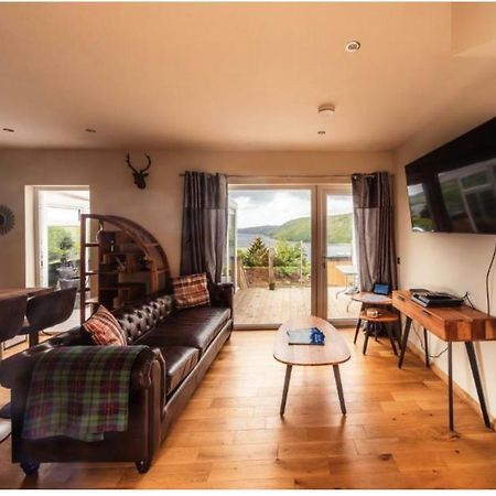 Luxury Cottage With Stunning Views Near Fairy Pools - School House 3 Carbost  Extérieur photo
