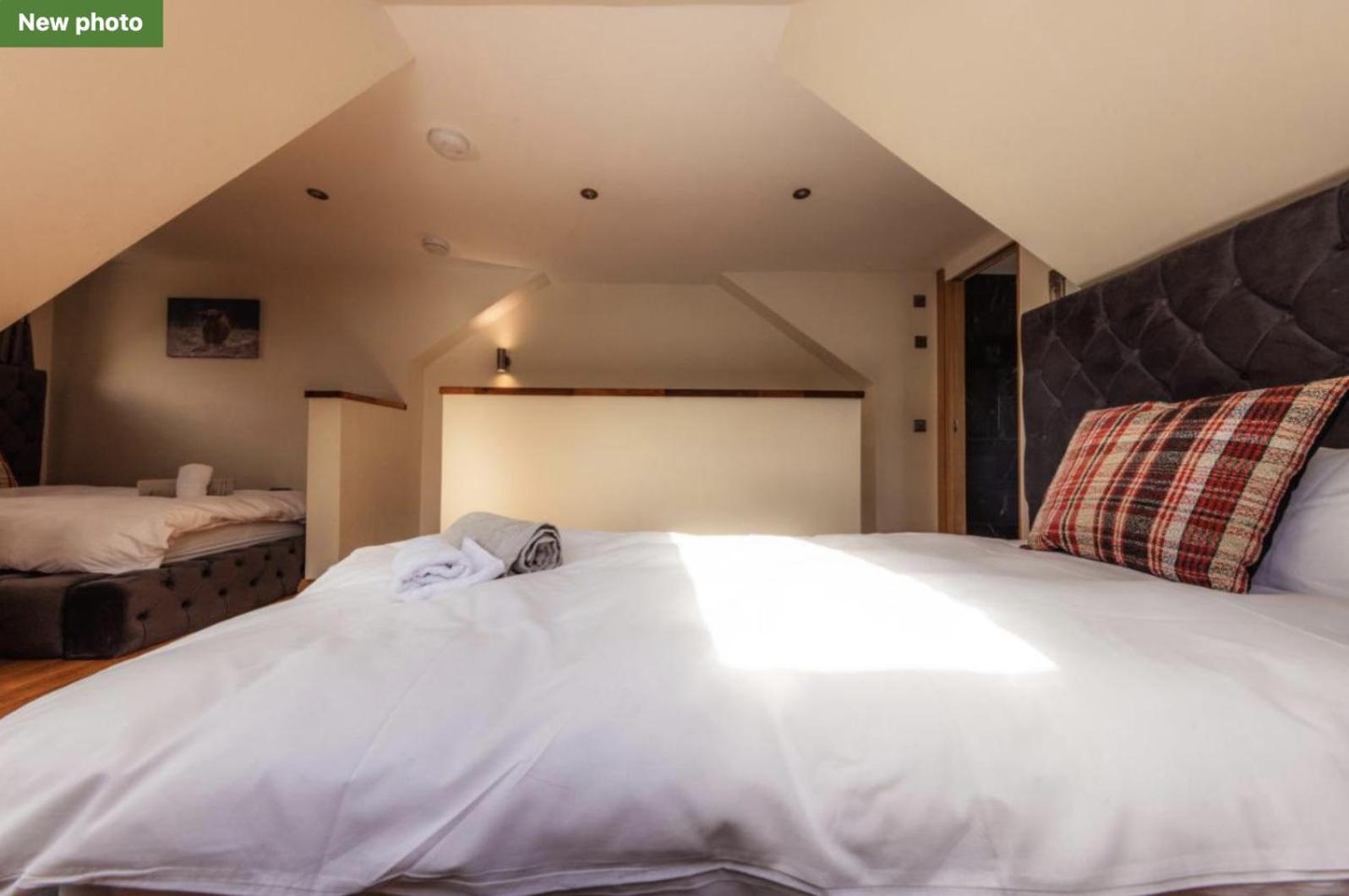 Luxury Cottage With Stunning Views Near Fairy Pools - School House 3 Carbost  Extérieur photo
