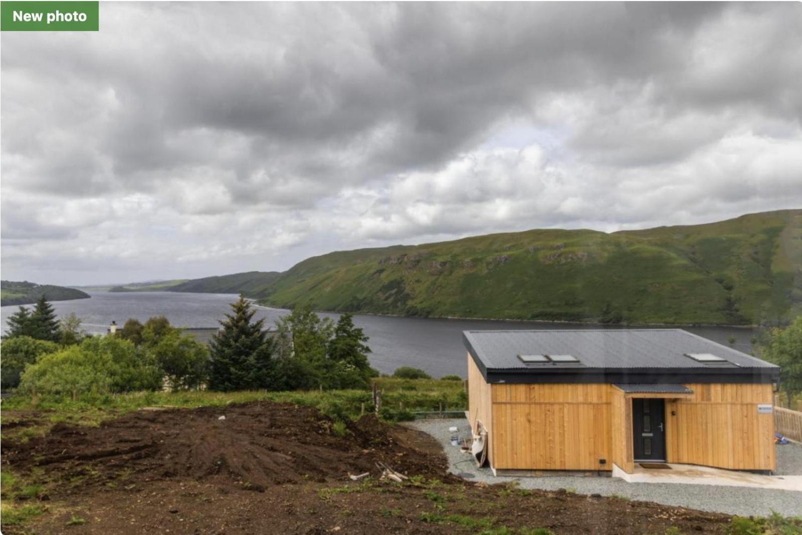 Luxury Cottage With Stunning Views Near Fairy Pools - School House 3 Carbost  Extérieur photo