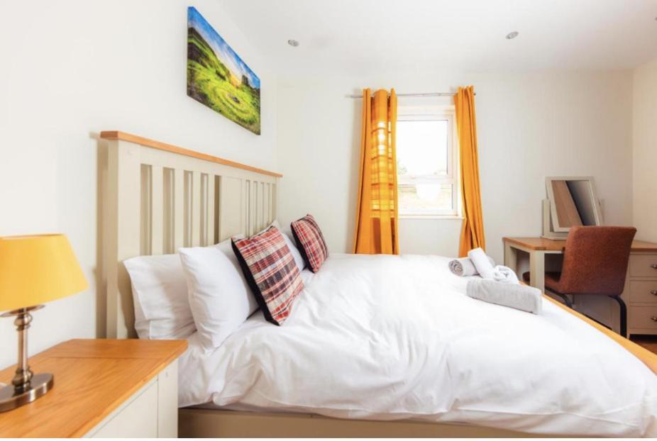 Luxury Cottage With Stunning Views Near Fairy Pools - School House 3 Carbost  Extérieur photo