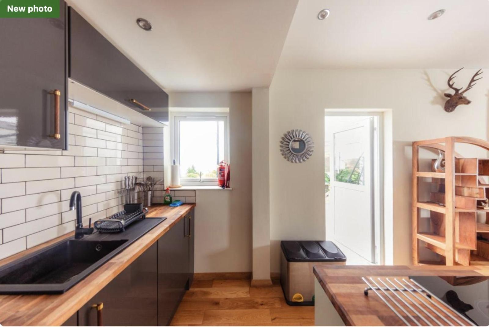 Luxury Cottage With Stunning Views Near Fairy Pools - School House 3 Carbost  Extérieur photo